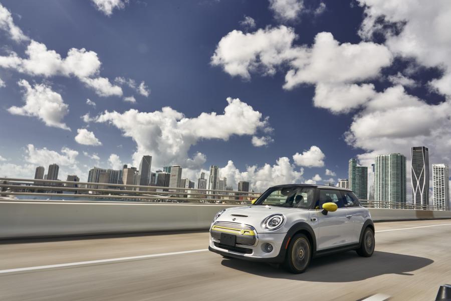  Mini Cooper SE (F56) 2020 года  (NA) (фото 21 из 342)